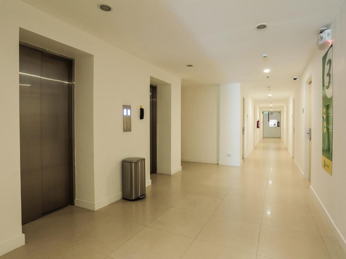 Go Hotels Timog Quezon City Kültér fotó