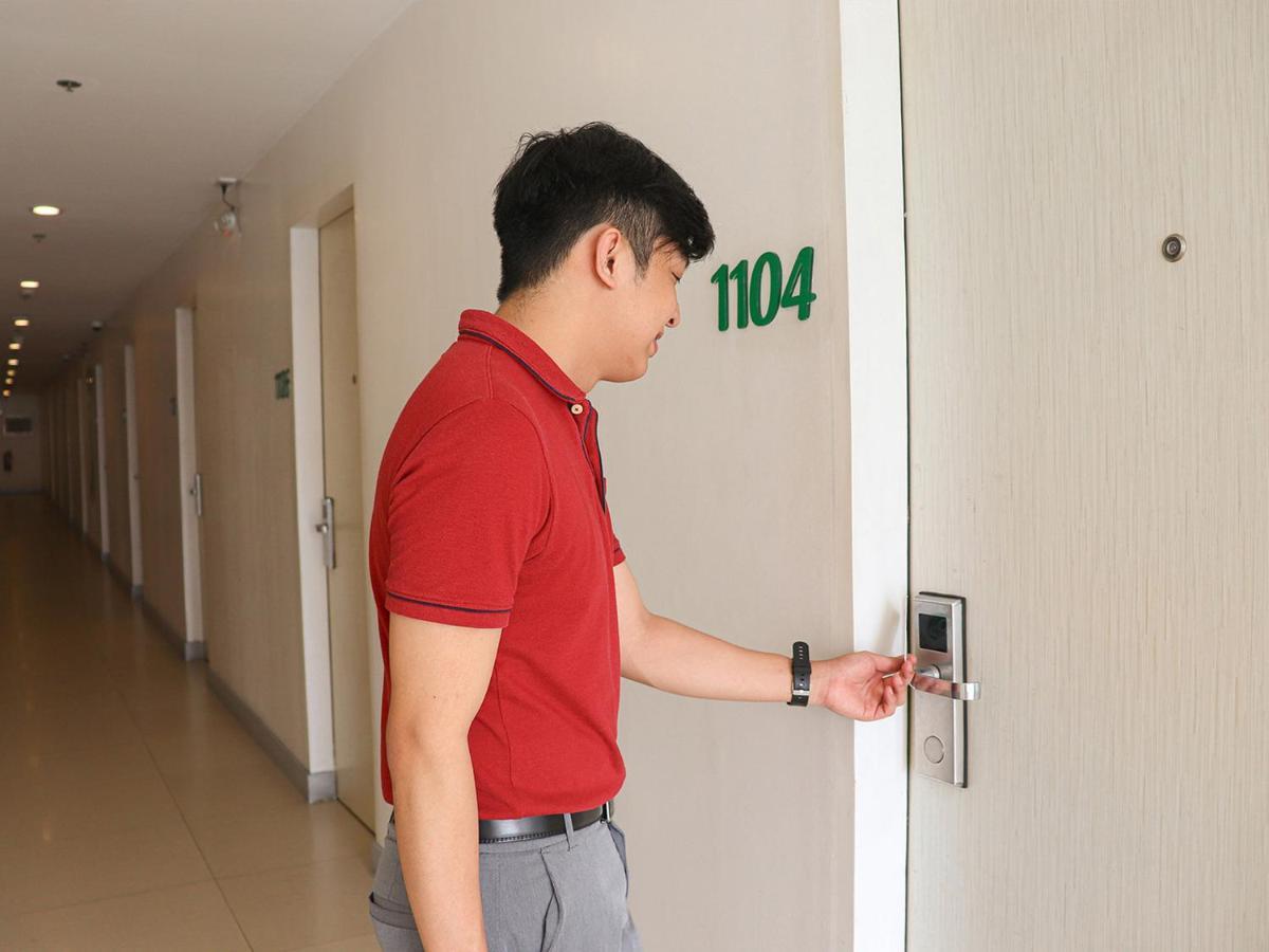 Go Hotels Timog Quezon City Kültér fotó