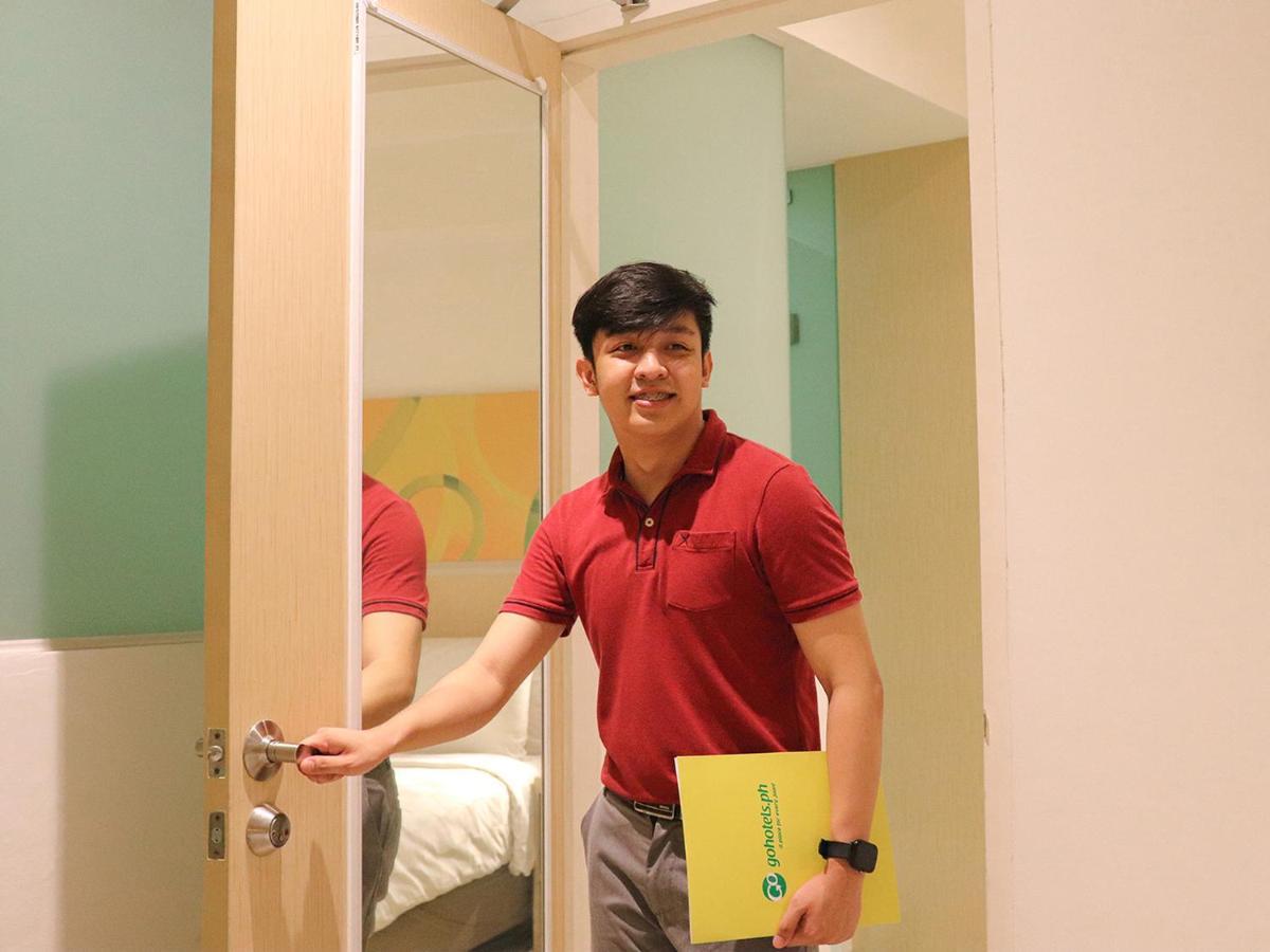 Go Hotels Timog Quezon City Kültér fotó