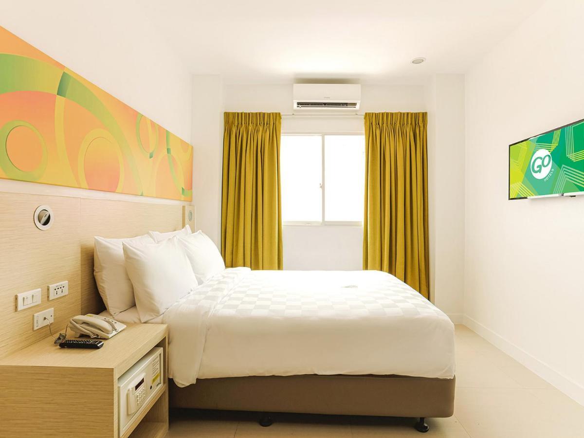 Go Hotels Timog Quezon City Kültér fotó