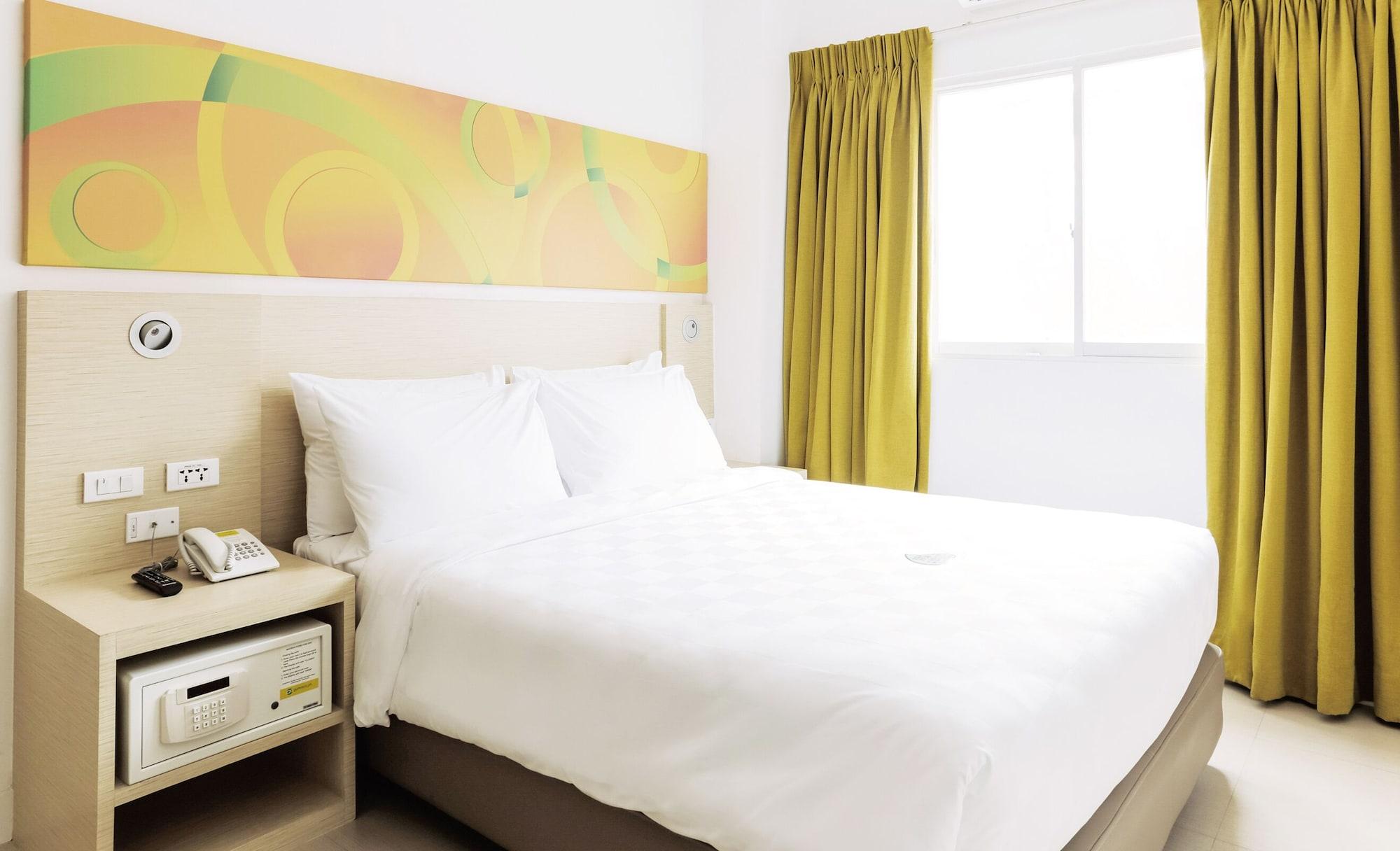 Go Hotels Timog Quezon City Kültér fotó