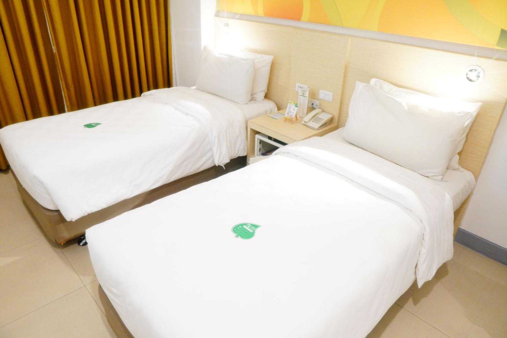 Go Hotels Timog Quezon City Kültér fotó